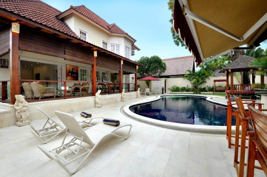 Palm Villa A Paradise For Families And Friends In Sanur Exterior photo